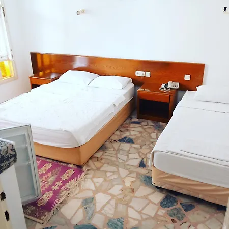 Anadolu 3* פיניקה